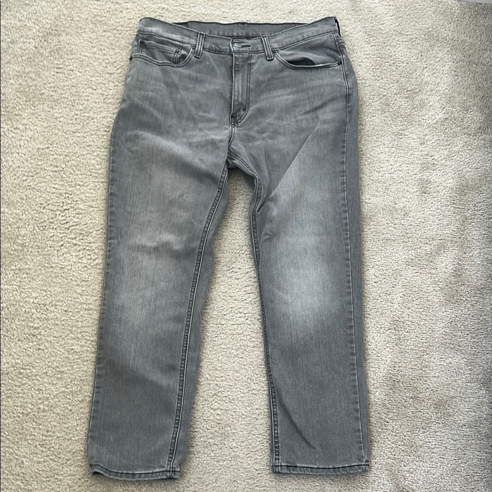 Men’s Levi’s 541’s